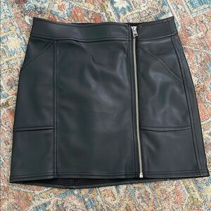 Express pleather Black Mini Pencil Skirt front side Zipper Size 2